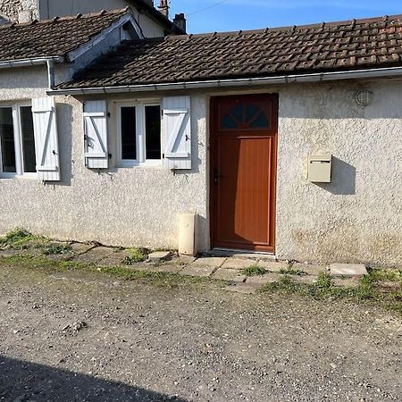 Petit Logement Proche GivernyBonnieres-sur-Seine エクステリア 写真