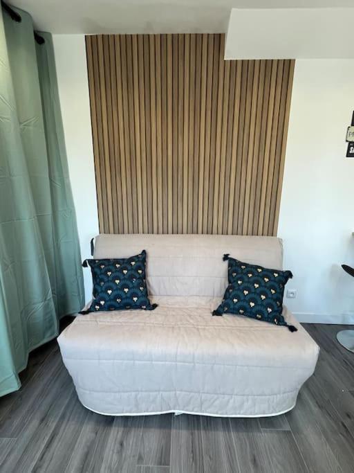 Petit Logement Proche GivernyBonnieres-sur-Seine エクステリア 写真
